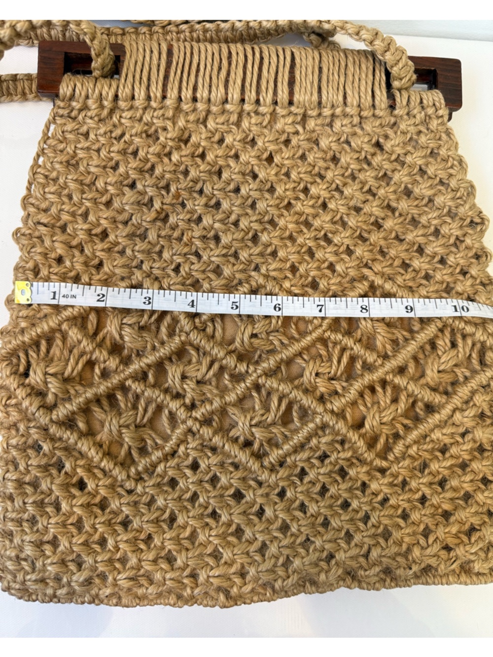 Vintage 70s Handmade Macrame Jute Bag Wooden Handle Boho Market Tote - Picture 8 of 10